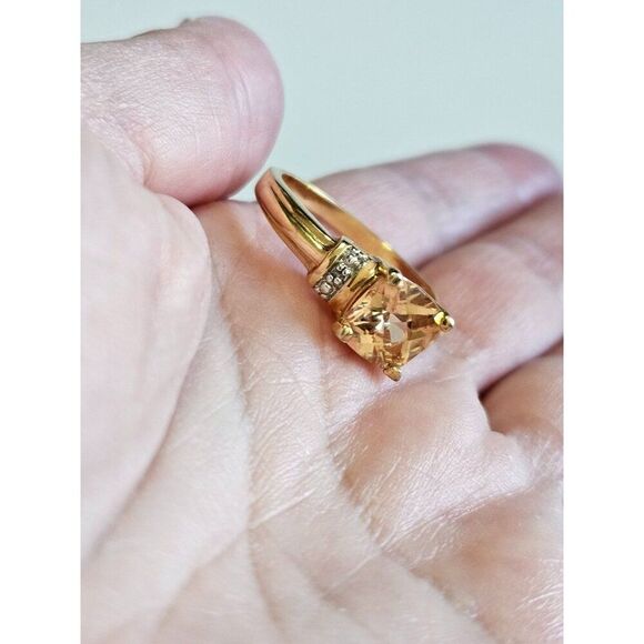 *Sale* Gold tone champagne colored rhinestone ring Size 9.5 - Picture 4 of 11